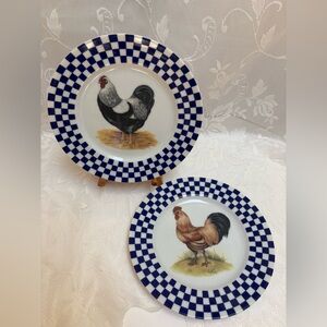 SET of 2 WILLIAMS SONOMA ROOSTER /HEN SALAD / DESSERT PLATES BLUE CHECKS JAPAN